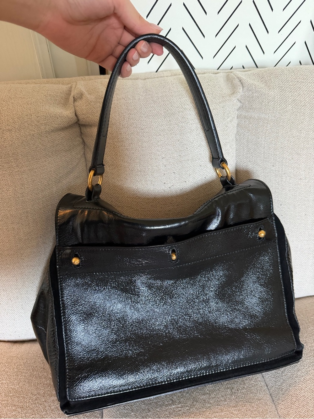 Yves Saint Laurent Muse Two Black Patent Leather Shoulder Bag with Gold Hardware - Picture 4 of 4